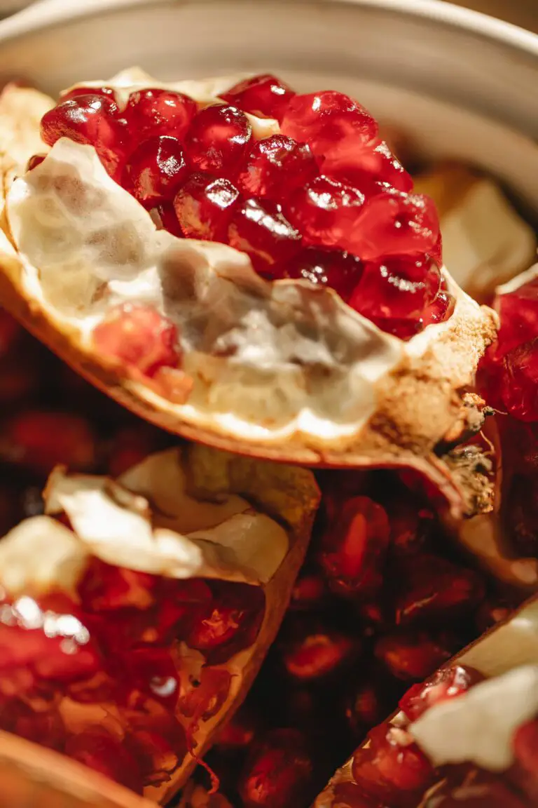 are sedums edible, fresh pomegranate pieces in a bowl